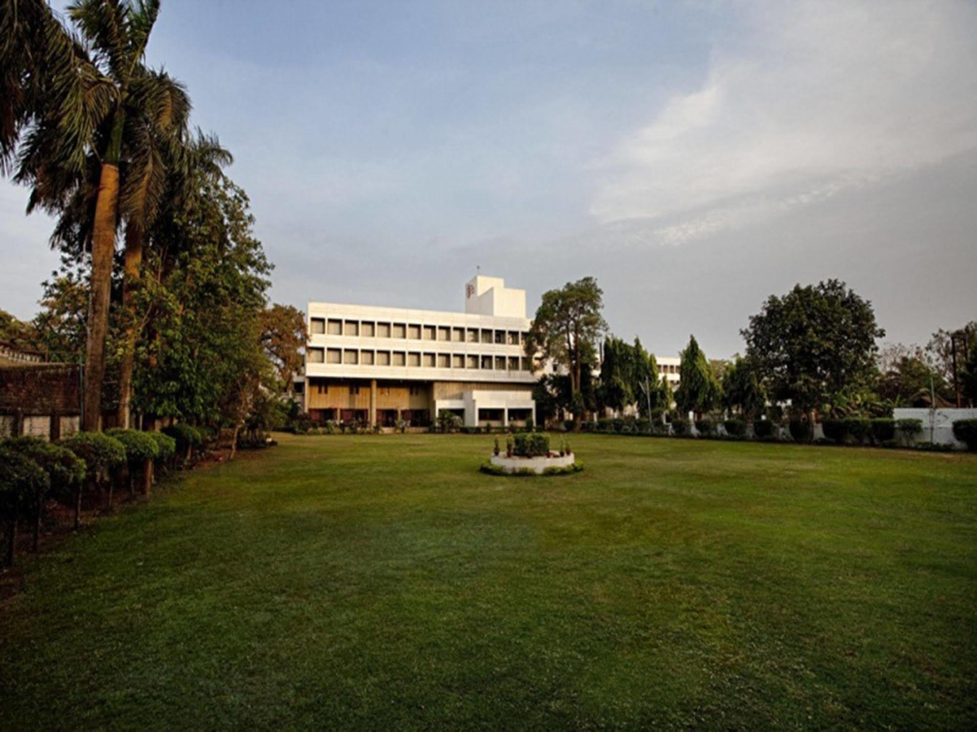 Hotel Kalinga Ashok Bhubaneswar Esterno foto